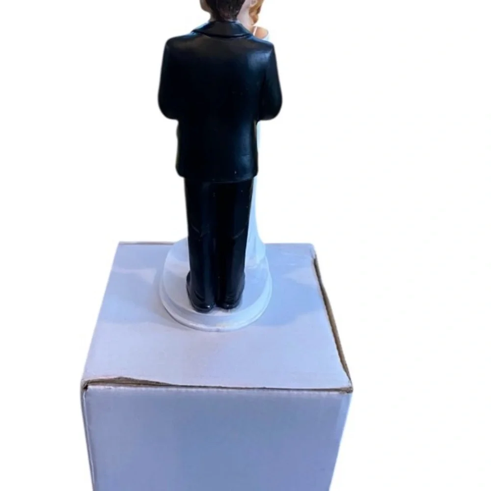 Wedding Cake Topper (Pregnant Bride & Groom) NIB